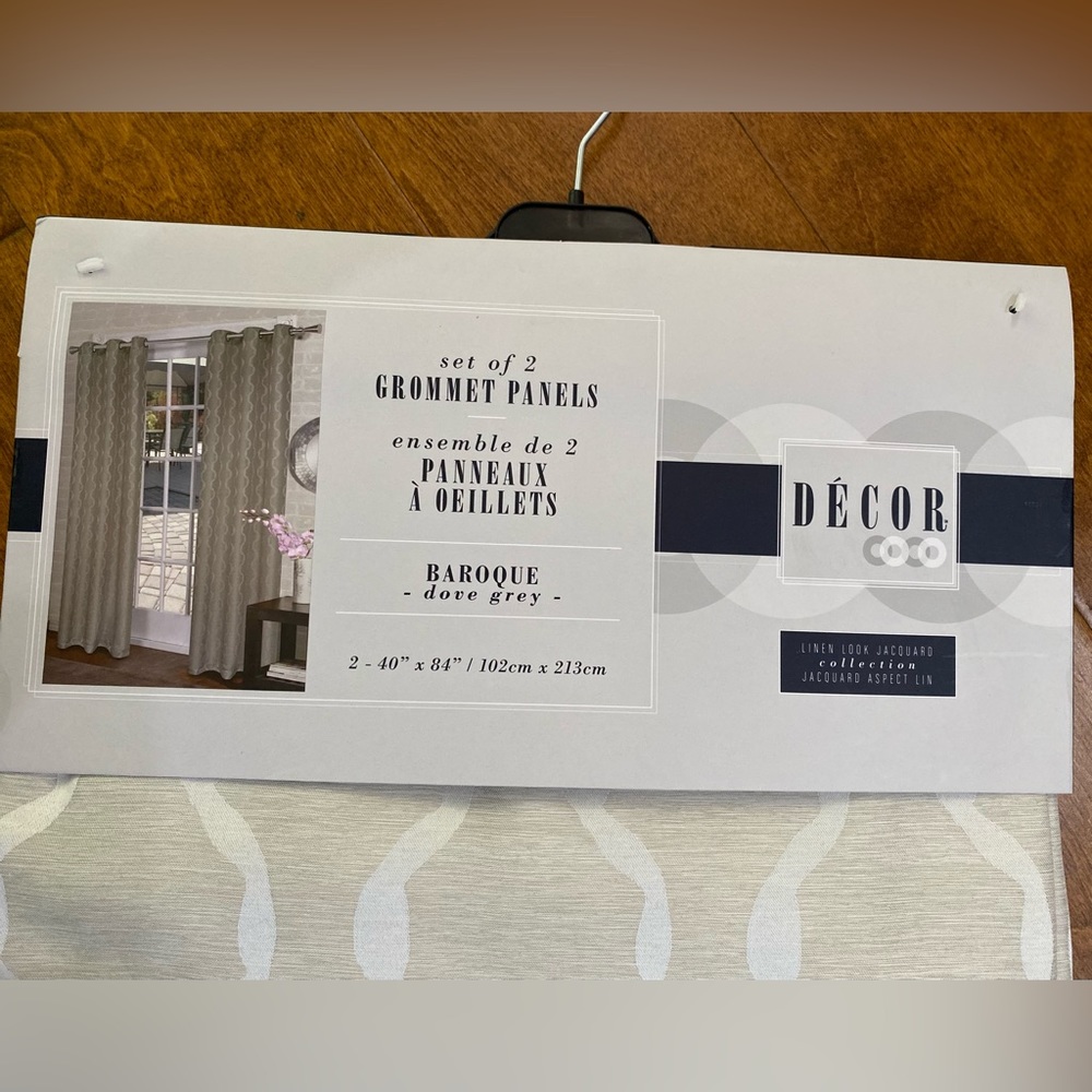 Set of 2 grommet curtain panels